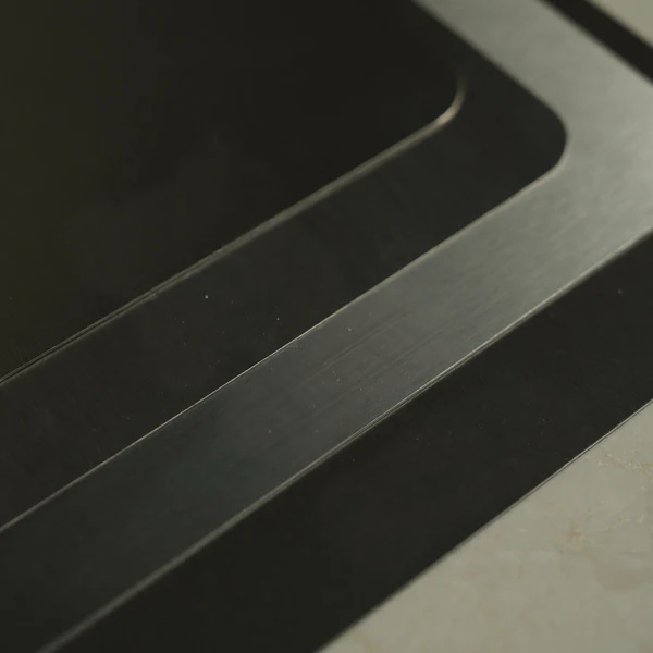 Titanium Cutting Board V1